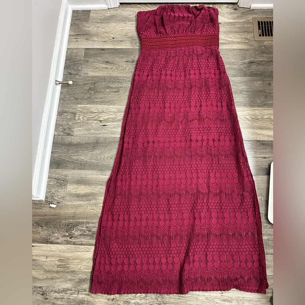 Elegant Burgundy Lace Dress